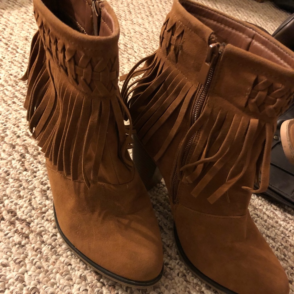 Fringe boots size 8